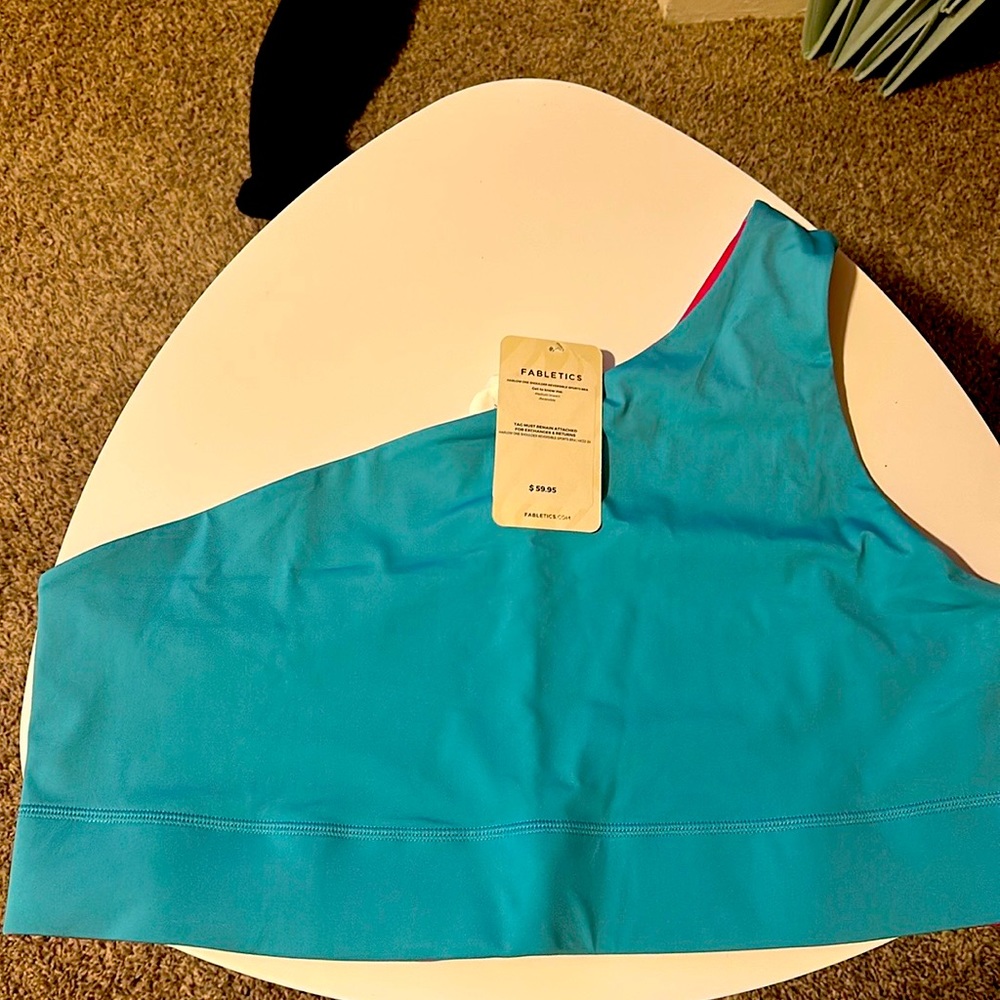 BNWT Fabletics 1 shoulder sports bra